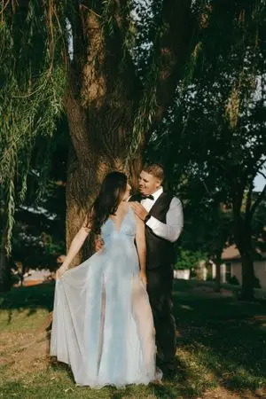 Idaly and Alex love story photography by Fountains of Rome